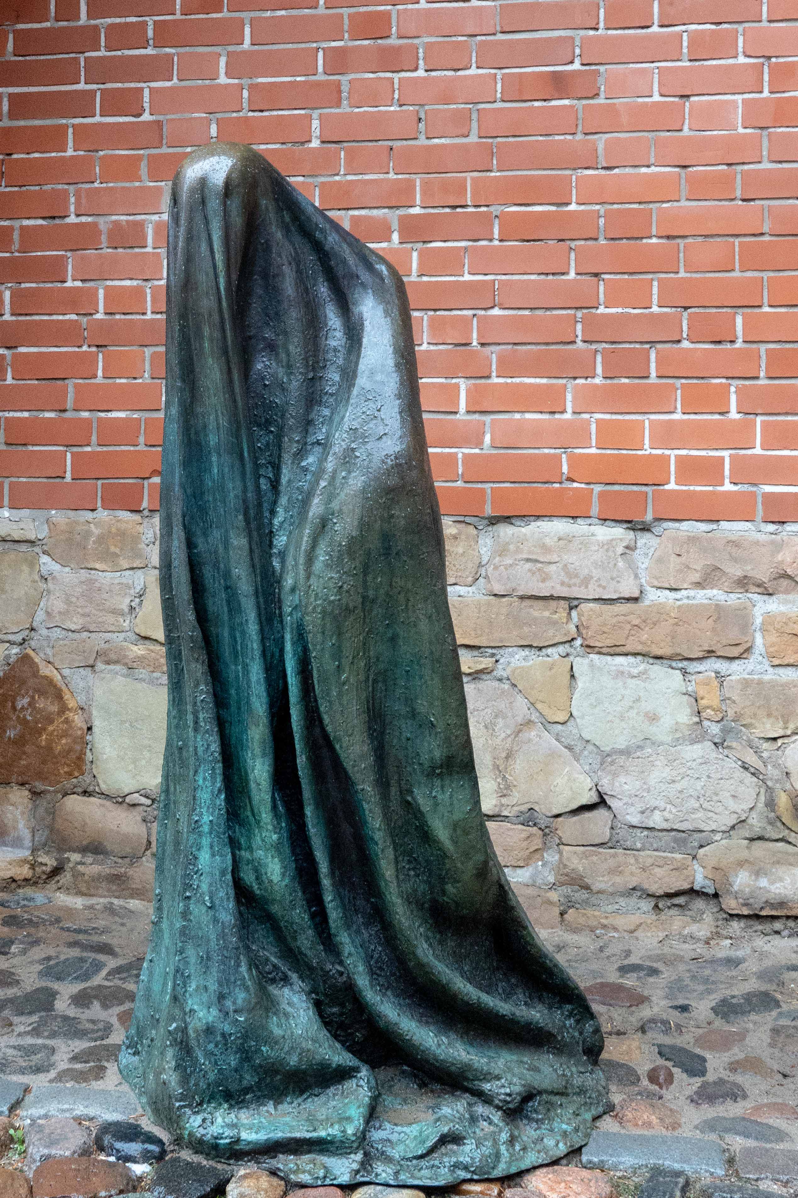 Sculpture The Ghost Ieva Rubeze Vieille Ville Riga