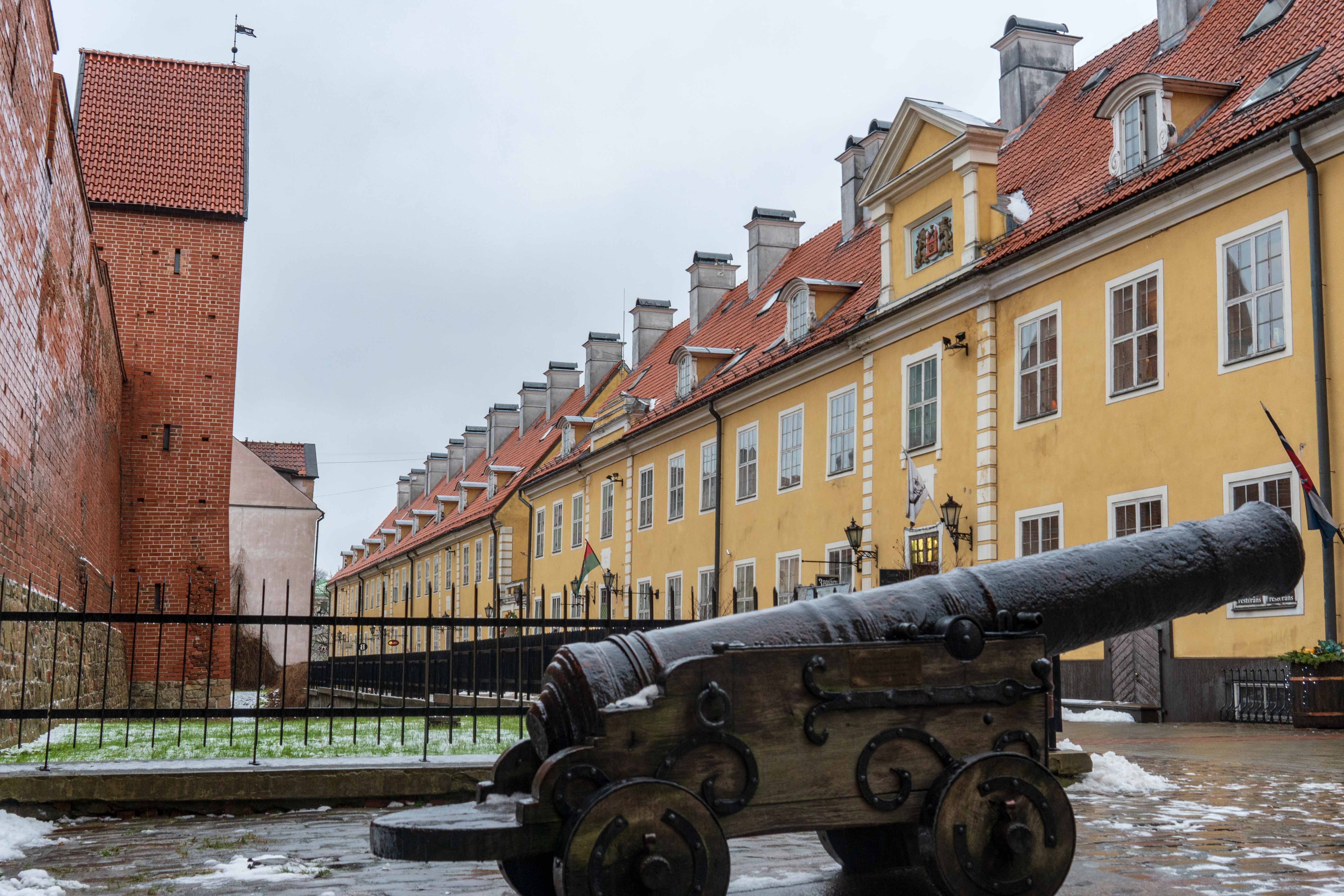 Rue Torna Remparts Vieille Ville Riga Odysight